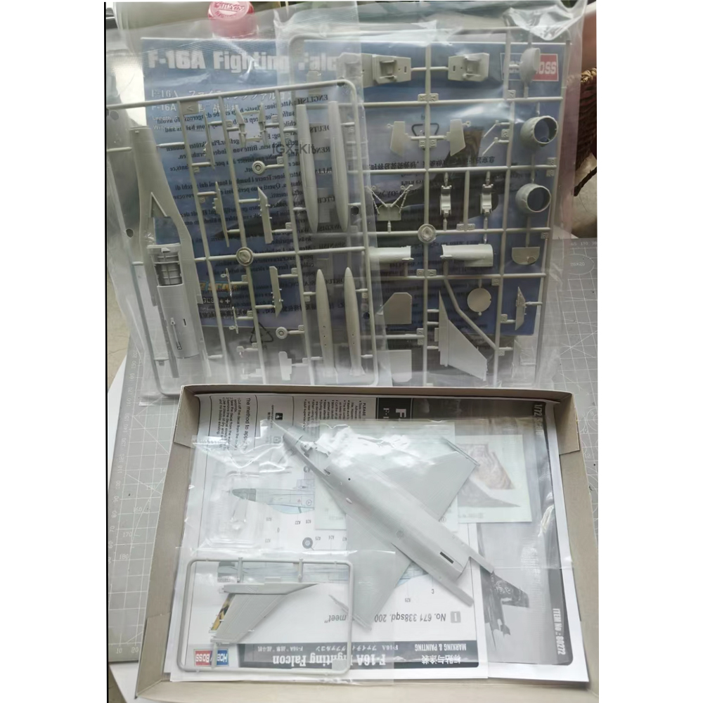 Hobbyboss 80272 1:72 Maßstab G – Model Kit F16 Bewertung und Preis